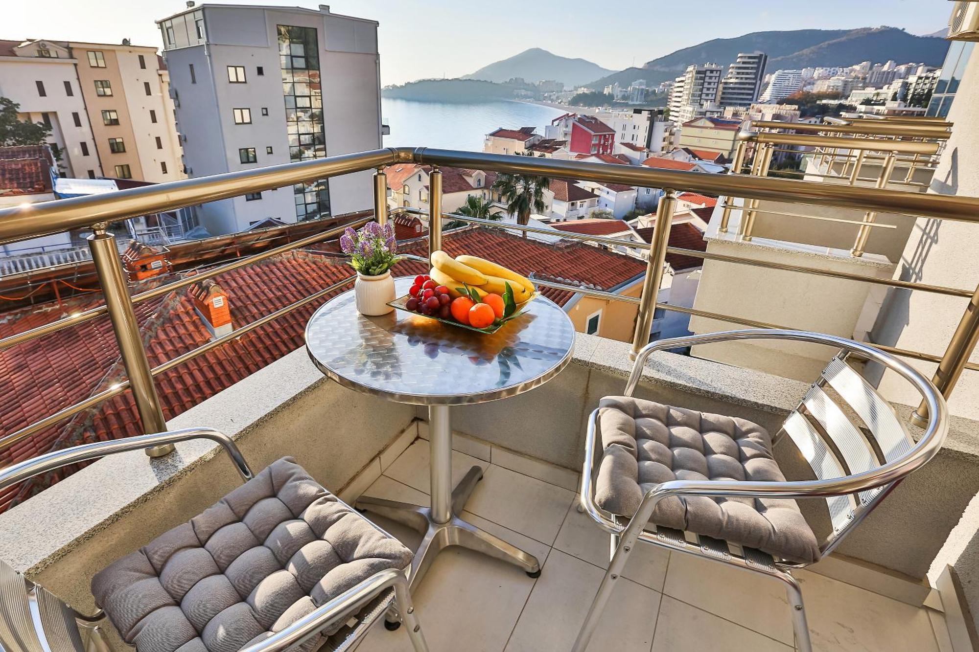 Hotel La Mer Budva Bagian luar foto